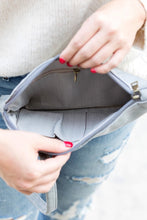 Load image into Gallery viewer, Wristlet Mini Clutch