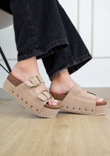 Load image into Gallery viewer, NINA DOUBLE BUCKLE BANDS SANDAL
