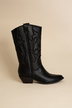 Load image into Gallery viewer, RERUN WESTERN BOOTS
