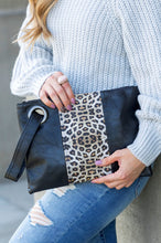 Load image into Gallery viewer, Leopard Dual Tone Clutch
