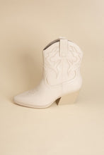 Load image into Gallery viewer, BLAZING-S WESTERN BOOTS
